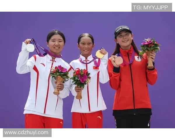 杭州亚运会羽毛球队精彩配合展现团队精神与竞技实力